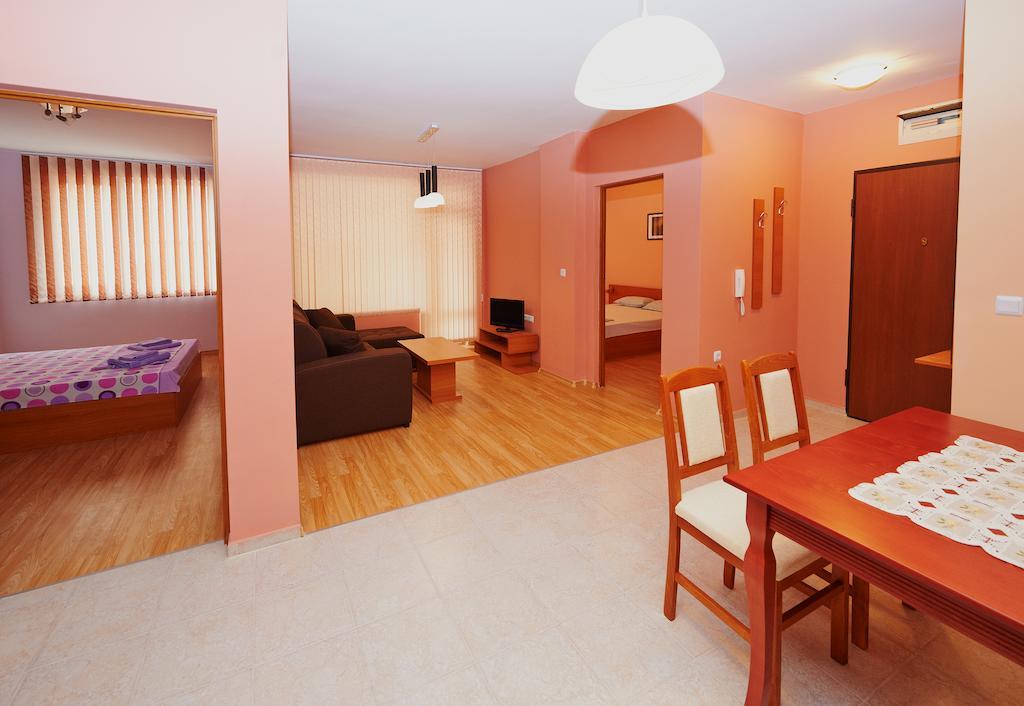 Apartments Dimitrovi بوموري الغرفة الصورة