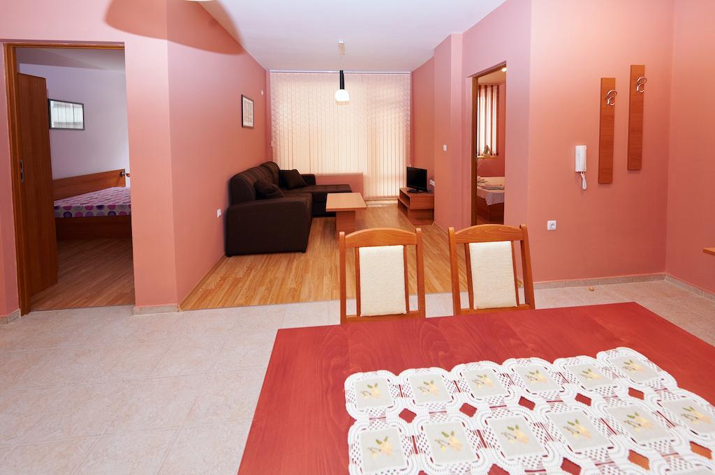 Apartments Dimitrovi بوموري الغرفة الصورة